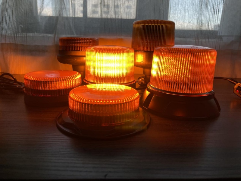 LED BEACON မိသားစု